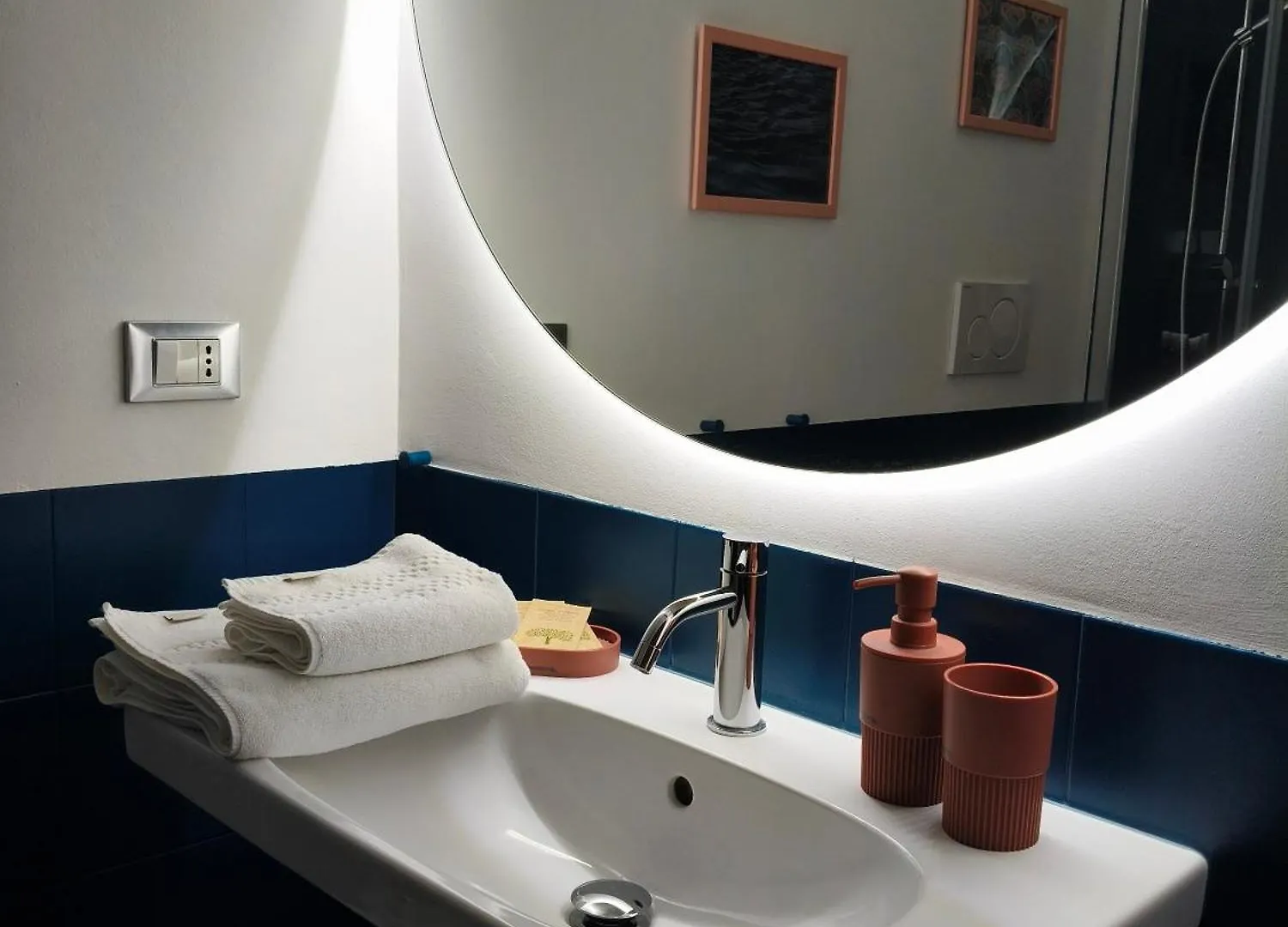 Fluere - Via Riva Reno Apartment Bologna 0*,  Italy